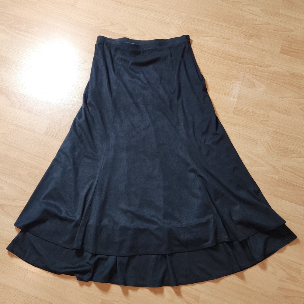 J.‎ Jill Faux Suede Black Tiered Maxi Skirt Women's Size Small (runs big)